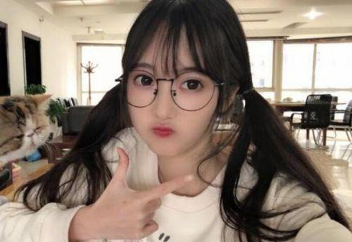 赖瓜和瓜妹上热门,网络热度飙升！