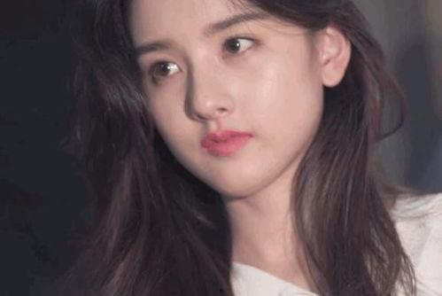 带儿字的明星网红,揭秘带儿字明星网红的璀璨人生”