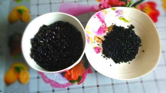 晚上可以吃黑蜜瓜,尽享黑蜜瓜的甜蜜诱惑